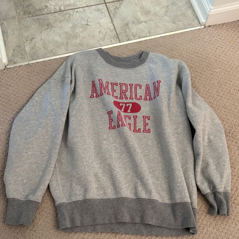 Gray American Eagle crew neck